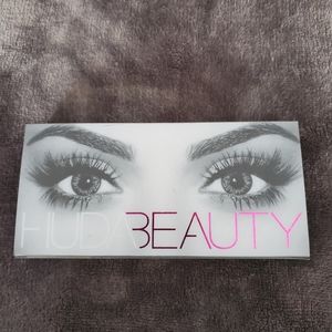 Huda Beauty Lashes